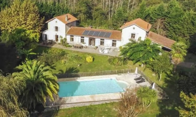 Orx Cabaña | Quiet gîte with swimming pool, exceptional view, between Biarritz and Hossegor