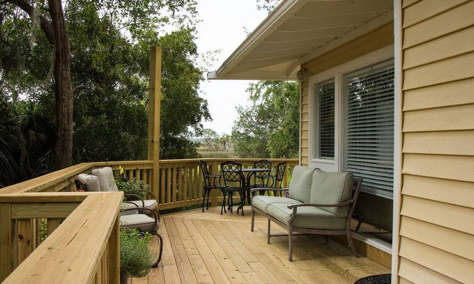 St. Simons Island Condominio | Tranquilo, gran vista del pantano, Wi-Fi gratis!