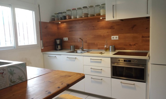 Sant Miquel de Fluvia Casa | Quiet house with garden, Costa Brava