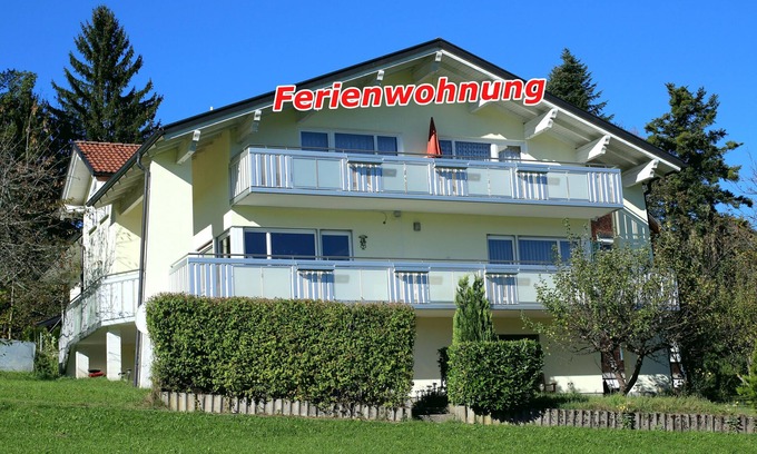 Alberschwende Apartamento | Apartamento tranquilo "Alpenblick-Schneider", balcón, lago de Constanza y Allgäu cerca