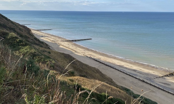 Aldborough Chalet De Esquí | Quiet holiday park on North Norfolk Coast. 5 minute walk to dog friendly beach.