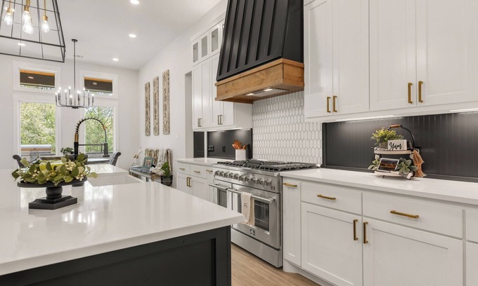Wellborn Casa | Quiet home, just outside city limits!