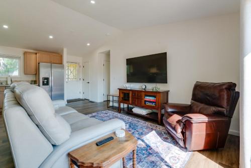 Sparks Casa | Quiet Home with Yard 2 Mi to Mall and Sparks Marina!