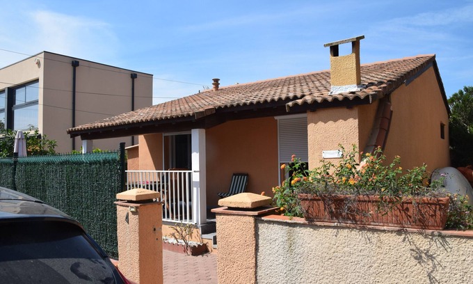 Sainte-Marie-la-Mer Casa | Quiet house 300 M from the beach and close to entertainment and shops