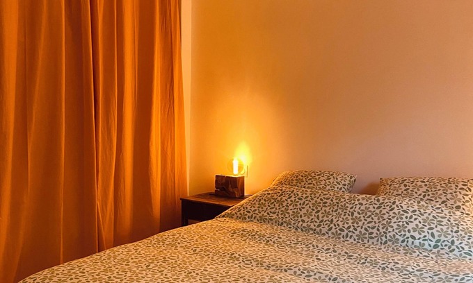 Castelnau-le-Lez Casa | Quiet house, good neighborhood, piano and cat on site for relaxing...