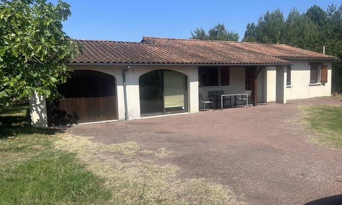 Auriac-du-Perigord Casa | Quiet house near Montignac-Lascaux