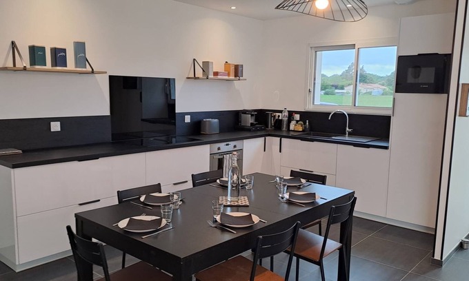 Salles-en-Toulon Casa | Quiet house near Vienne