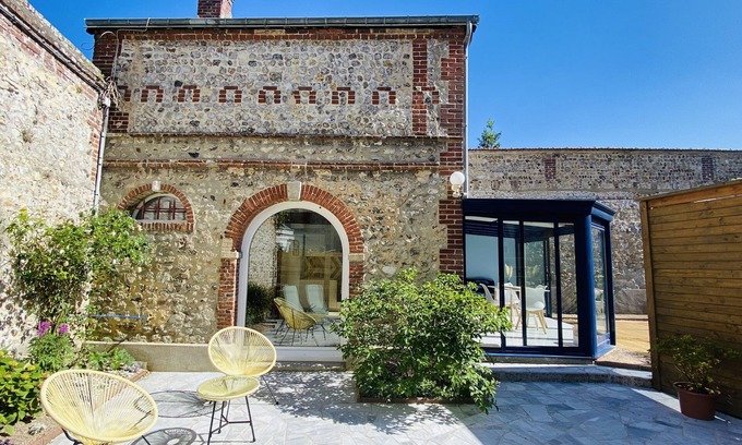 Fecamp Casa | Quiet house with garden and terrace