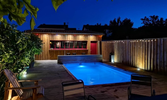 Le Bouscat Casa | Casa tranquila con piscina en las afueras de Burdeos