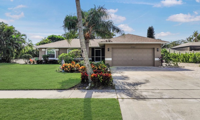 Marco Island Casa | 2043 San Marco Road: 2 dormitorios, 2 baños Casa en Marco Island, capacidad para 4