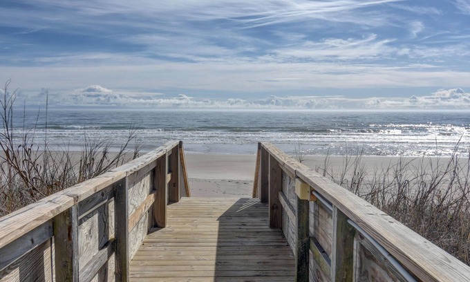 Surf City Casa | Quiet Island Hideaway with private beach access/pool, near shops and food.