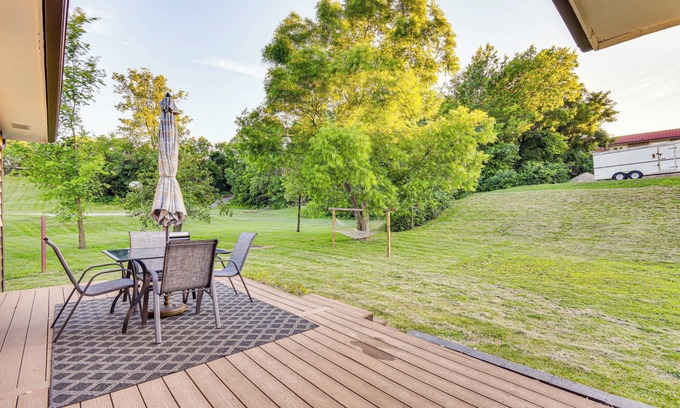 Jefferson City Casa | Quiet Jefferson City Retreat - Walk to McKay Park!