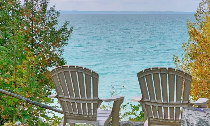 Ellsworth Casa | Quiet Lakefront Retreat - Spectacular Sunset Views