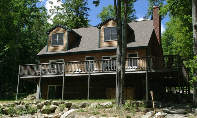 North Bridgton Cabina | Con lago de Maine Campo con Dock, Barco Amarre y Swim flotador.