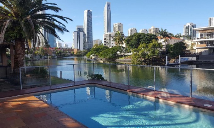 Surfers Paradise Apartamento | Quiet location close to it all