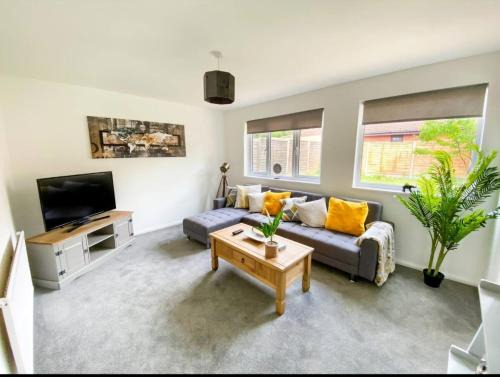 Milton Keynes Casa | Quiet Location next to CMK