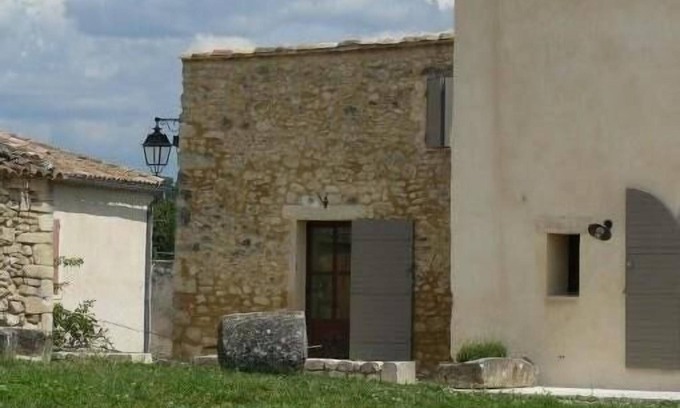 Mane Apartamento | Quiet, modern 4-person gîte in Mane, Provence