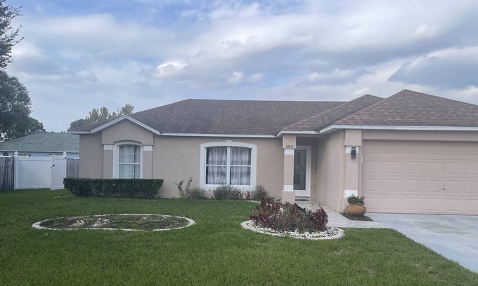 Timbercrest Casa | Quiet neighborhood close to beach and theme parks!!!