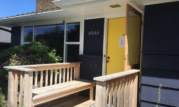 Seattle Metro Area Otro | Quiet neighborhood near Seward Park