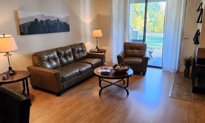 Noble Park Condominio | Quiet one bed in Boulder!
