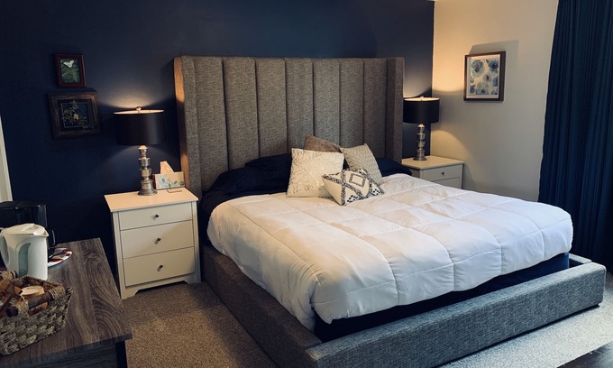 Spokane Casa | Tranquilo, baño privado y cómodo, acogedor - cama king-size!