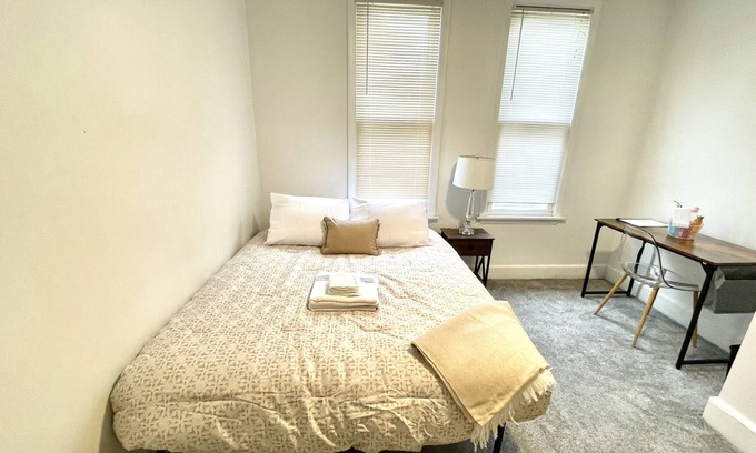 Little Italy Casa | Quiet Private Room Near CWRU + UH