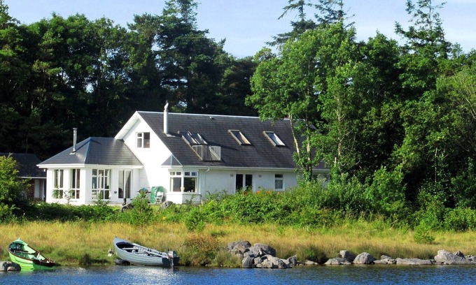 Carrowmoreknock Casa | Casa familiar, tranquila y romántica frente al lago Corrib, Connemara, co.Galway