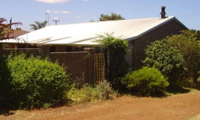 Ocean Beach Casa | Quiet, secluded 3 bedroom cottage near Ocean Beach