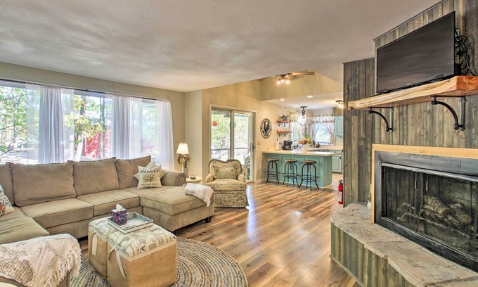 Hot Springs Village Cabaña | Quiet & Serene Escape, 9 Miles to Lake Ouachita!