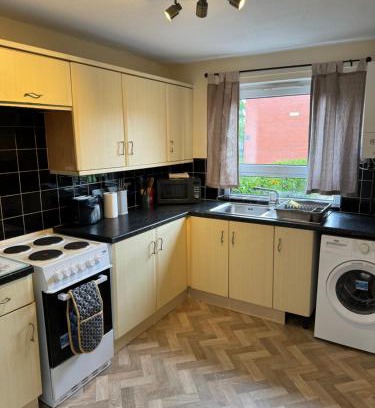 Skegby Apartamento | Quiet, Sleeps 12, 2 bathrooms, Lots of parking, KIA 2