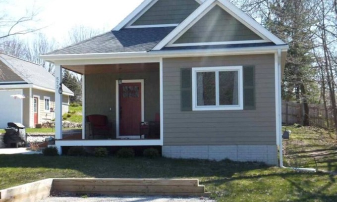 Frankfort Apartamento | Quiet studio apartment in beautiful Frankfort Michigan