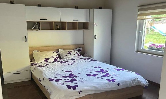 Cabesti Apartamento | Quiet studio in a small village