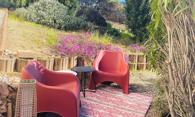 Bastelicaccia Apartamento | Quiet studio near Porticcio with mountain views