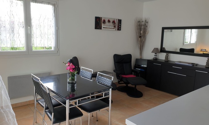 Cambo-les-Bains Apartamento | Quiet T2 3* - near town center - ideal for curists and vacationers