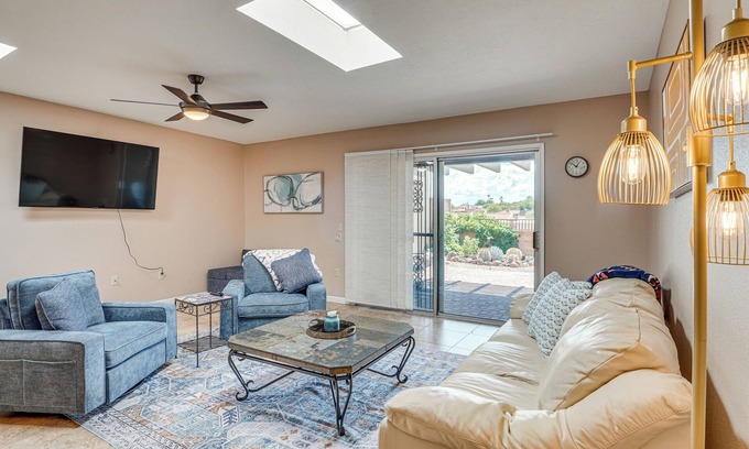 Green Valley Casa | Quiet Townhome w/Mountain Views in Green Valley