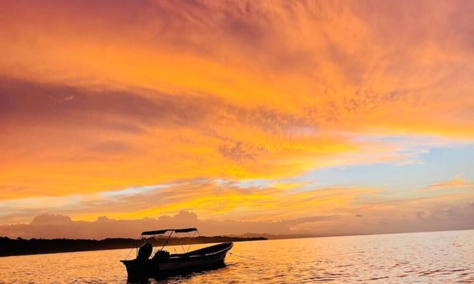 Manzanillo Cabina | Quiet Tropical Cabin | Near Local Spots | Pool
