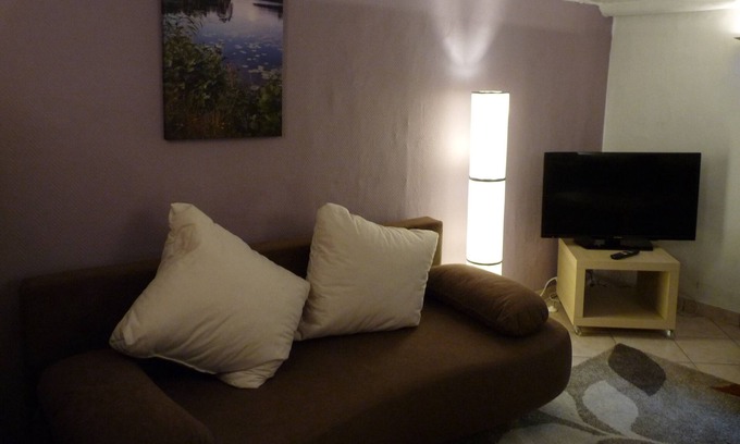 Troisdorf Apartamento | Quiet vacation apartment near Cologne - Bonn Airport