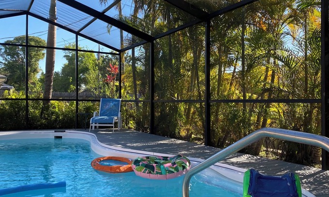 South Venice Casa | Quiet Venice home, HEATED private pool, 10 minutes from Venice Beach & downtown!