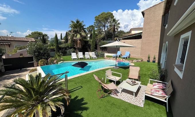 Valescure Villa | Casa tranquila, piscina privada, 3 habitaciones, 2 baños, cerca del mar, Golf y Estérel