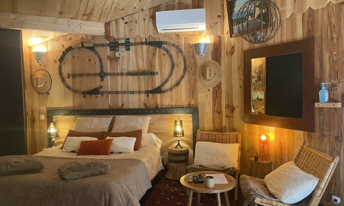 Biscarrosse Chalet De Esquí | tranquilo chalet de madera golf cerca del lago y el océano 3 estrellas