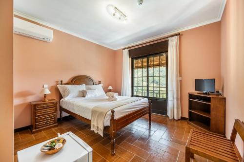 Rio Caldo Casa | Quinta da Carvalha