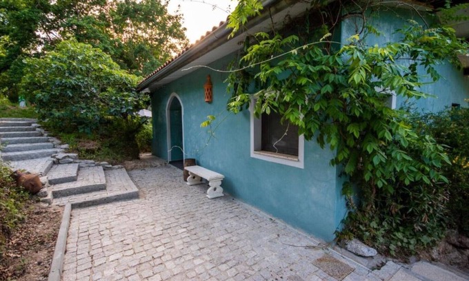 Tabua Apartamento | Quinta da Lontra Riverview Spacious Cottage w/Private Beach. Pet-Friendly!