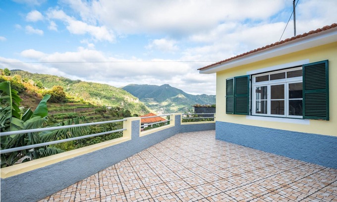 Machico Chalet De Esquí | Quinta dos Landeiros - Prosa Verde by Madeira Sun