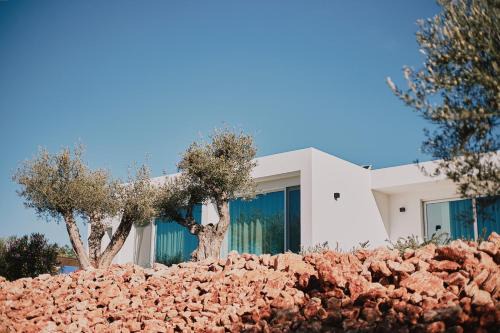 Estombar Casa | Quinta dos Vales Wine Estate