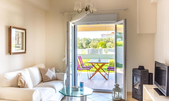 Nikita Casa | Quintessence Villas Garden