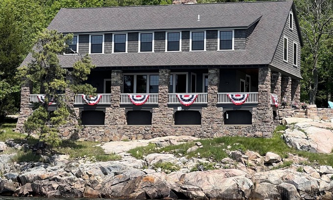 Frontenac Casa | Quintessential Historic Island Home on the Channel near Clayton