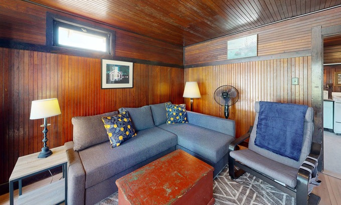 Oak Bluffs Cabaña | Quintessential Martha's Vineyard cottage with yard/patio - walk to Inkwell Beach