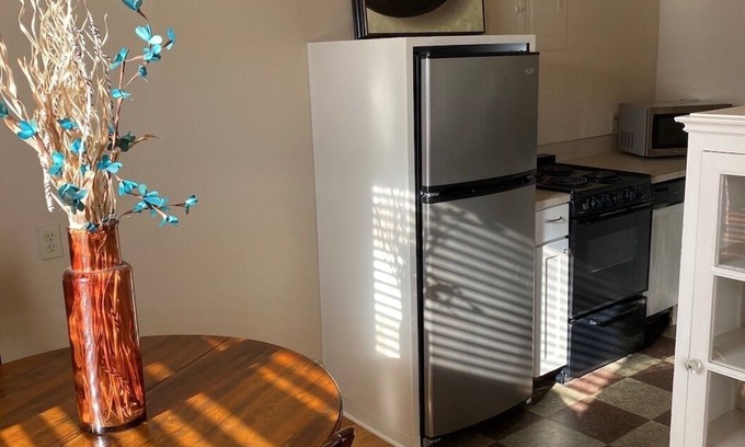University District Apartamento | Quintessential Seattle Apartment - Close to EVERYTHING!