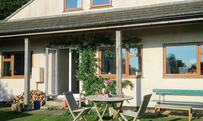 Ringstead Casa | Quirky house created around a Victorian railway carriage, close to a quiet beach