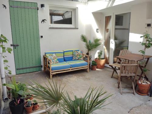 Badens Casa | Quirky property close to Carcassonne ideal for couples & cyclists & OFFERS